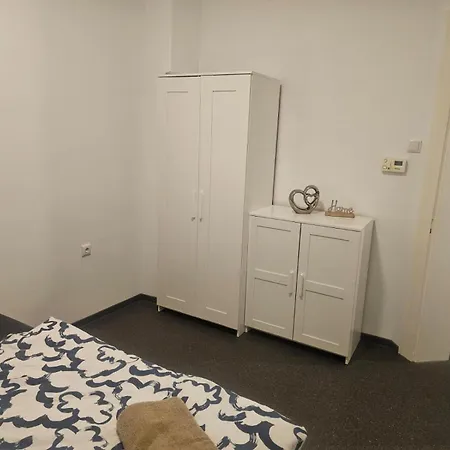 Work And 50qm 2 Betten Kueche Und Badezimmer Apartamento Eschweiler