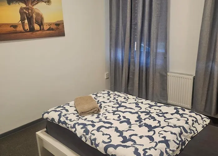 Lejlighed Work And 50qm 2 Betten Kueche Und Badezimmer *